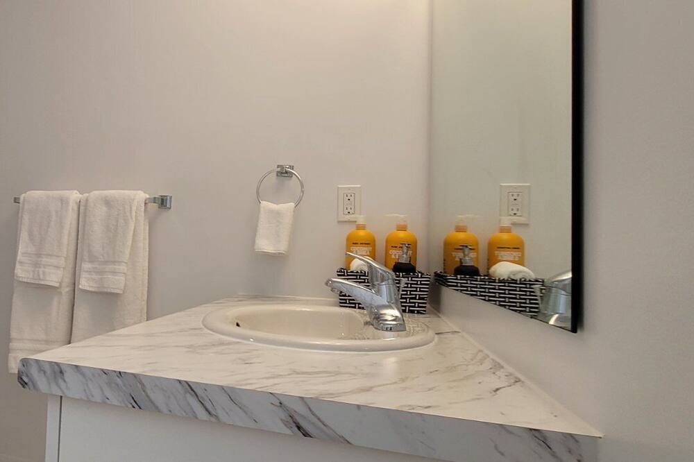 Photo of Bathroom in Innisfil