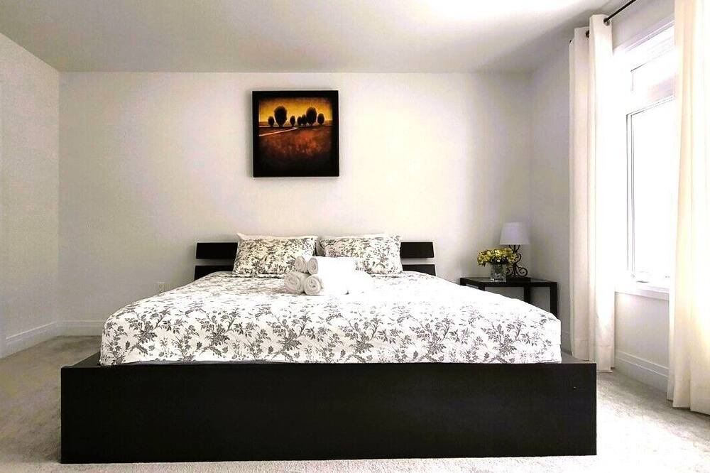 Photo of Bedroom in Innisfil