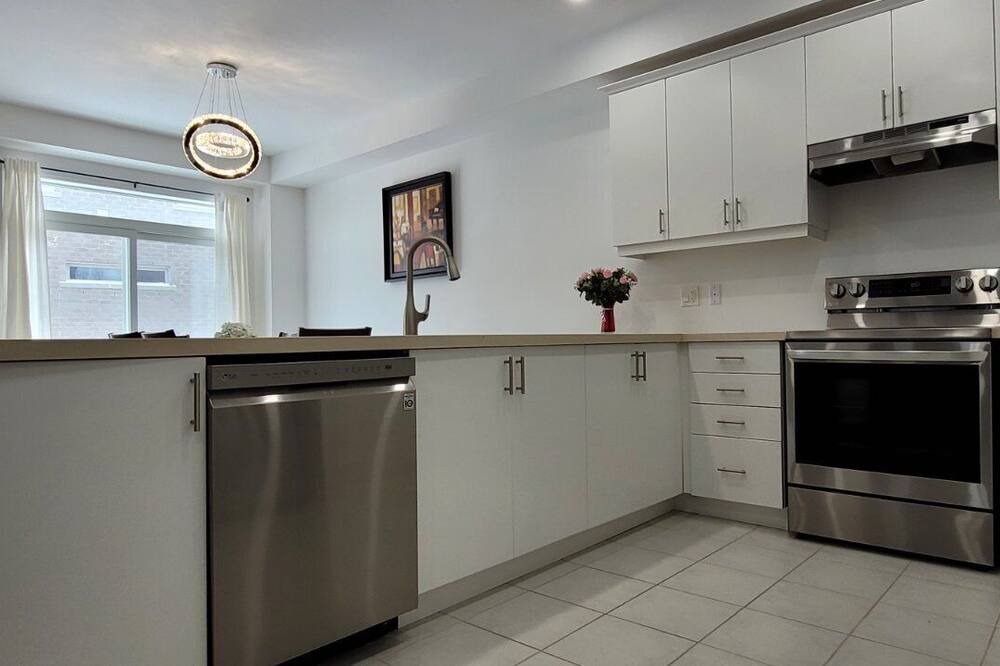Photo of Kitchen in Innisfil