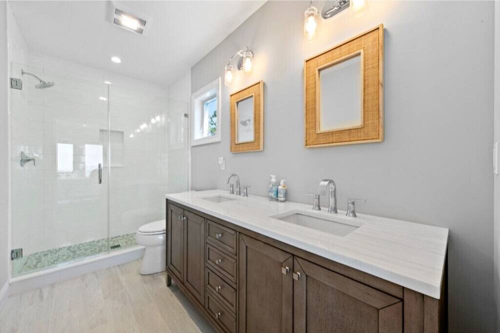 Photo of Bathroom in South Beach Haven