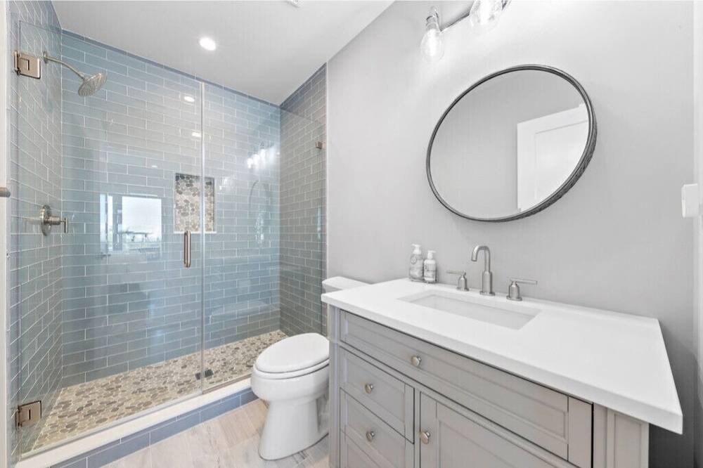 Photo of Bathroom in South Beach Haven