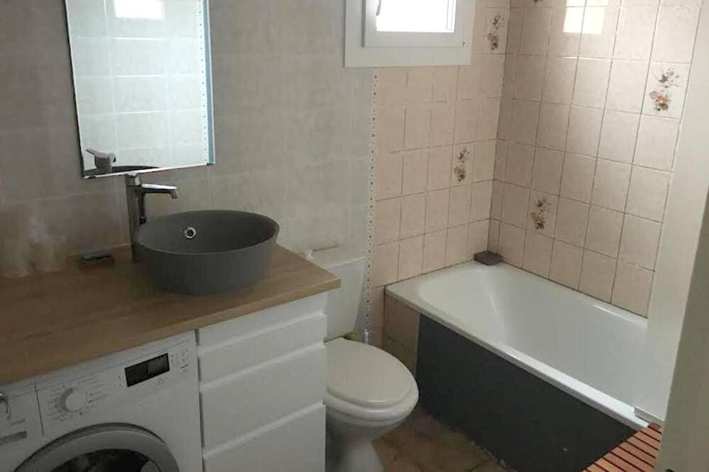 Photo of Bathroom in Sigean