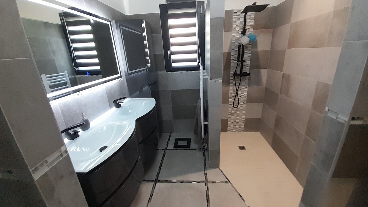 Photo of Others in Maraussan