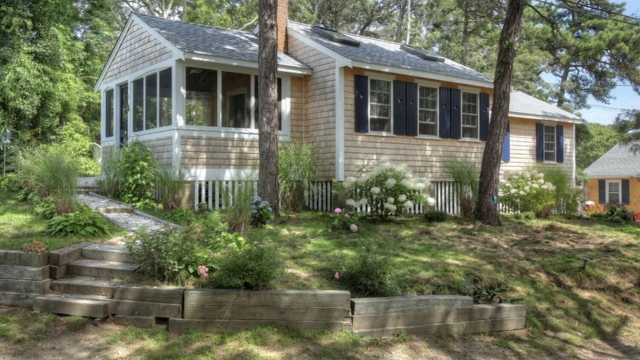 Photo of Buildings in South Chatham
