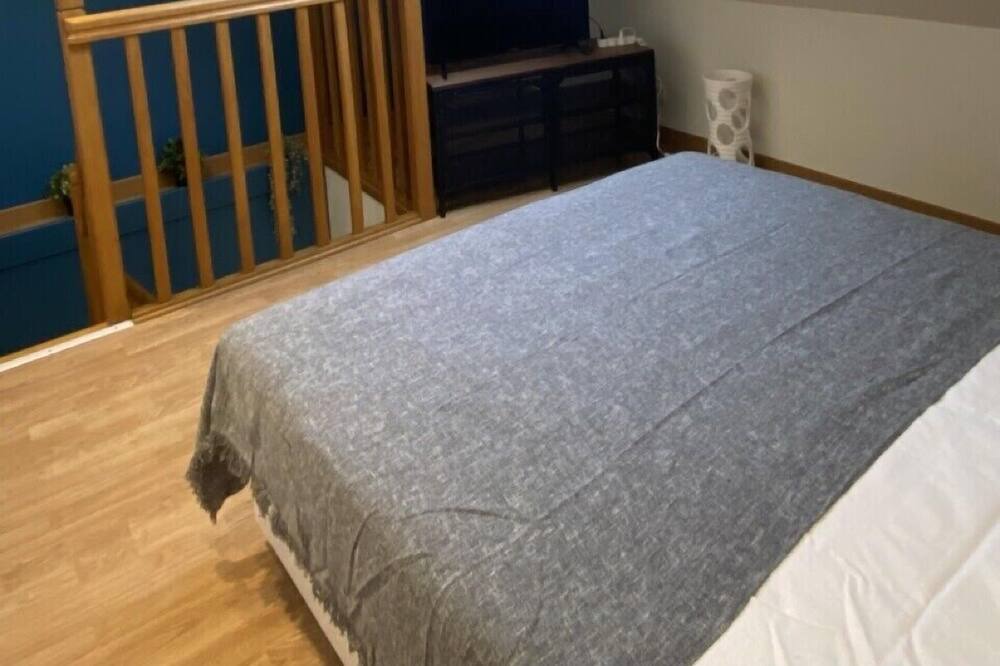 Photo of Bedroom in Beaulieu-Mangin