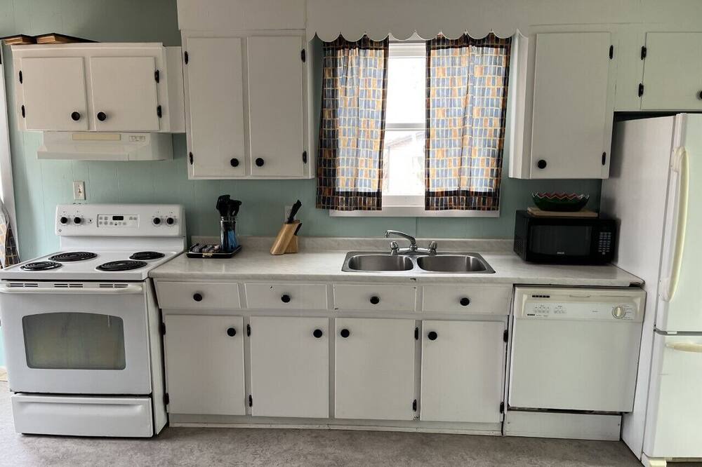 Photo of Kitchen in West Bay