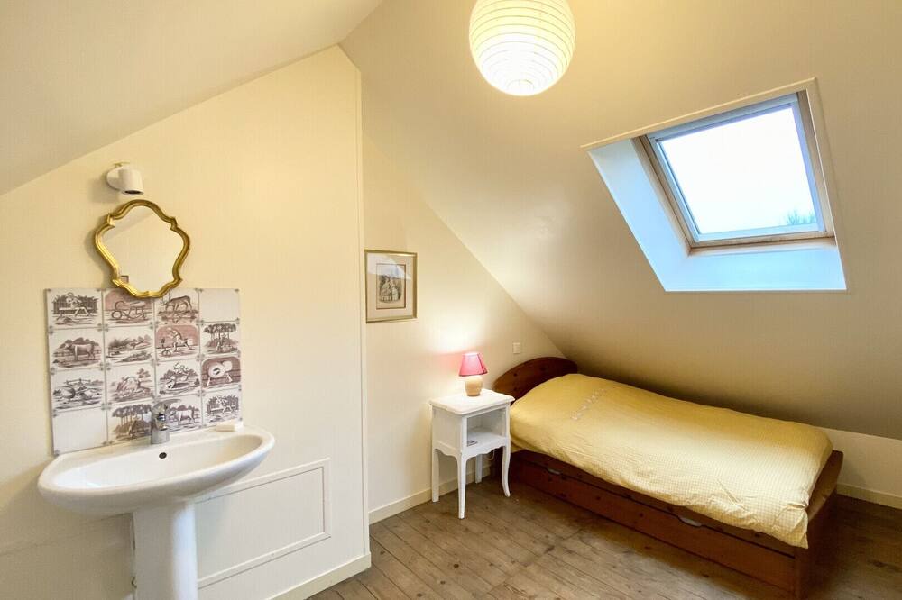 Photo of Bedroom in Cambron