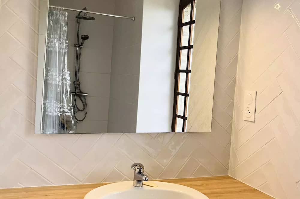 Photo of Bathroom in Hautefage