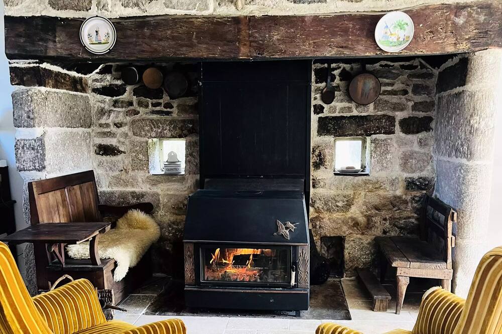 Photo of Others in Hautefage