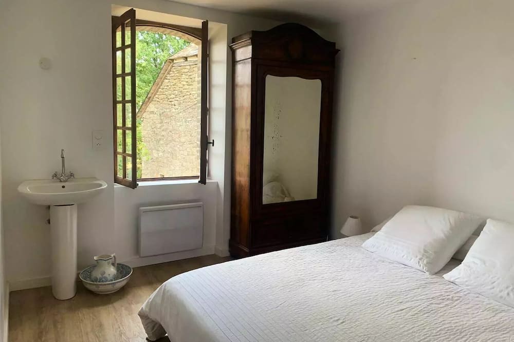 Photo of Bedroom in Hautefage