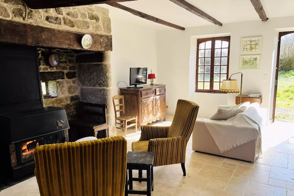 Photo of Livingroom in Hautefage