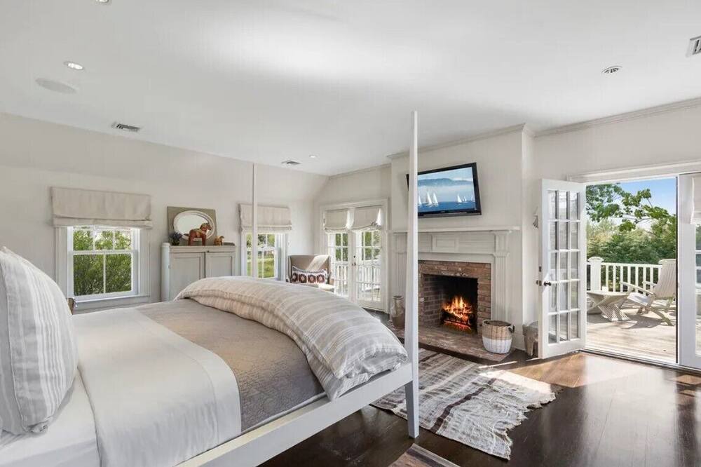 Photo of Bedroom in East Hampton North