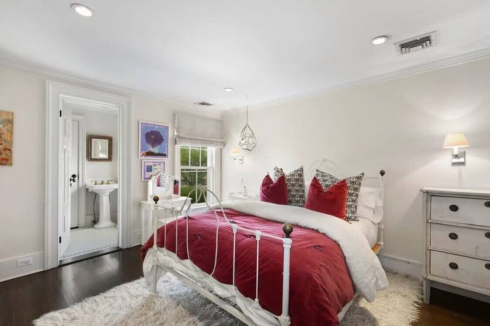 Photo of Bedroom in East Hampton North