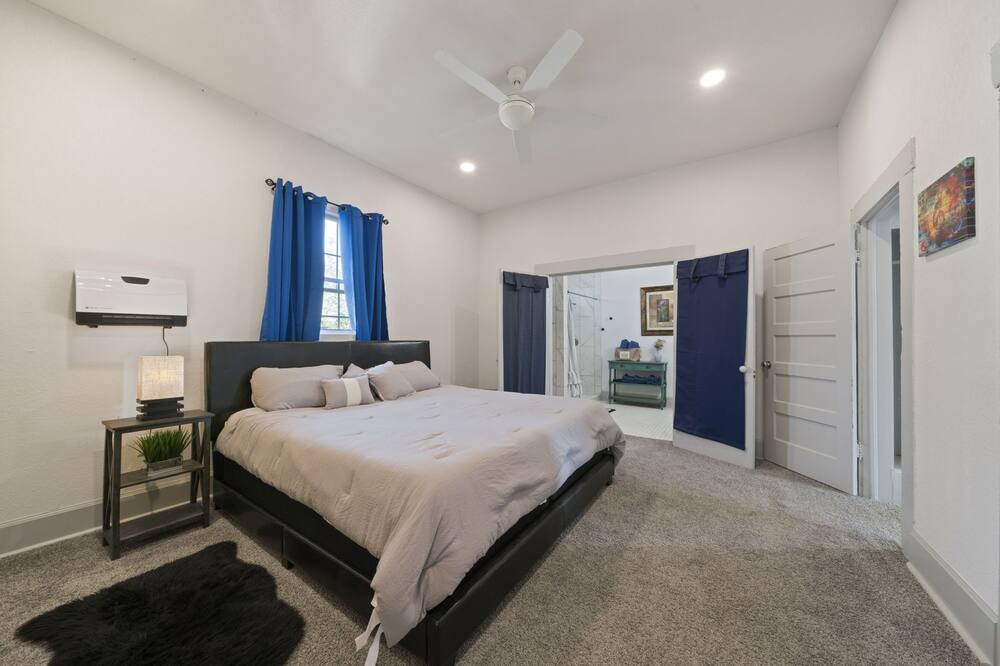 Photo of Bedroom in Alta Vista