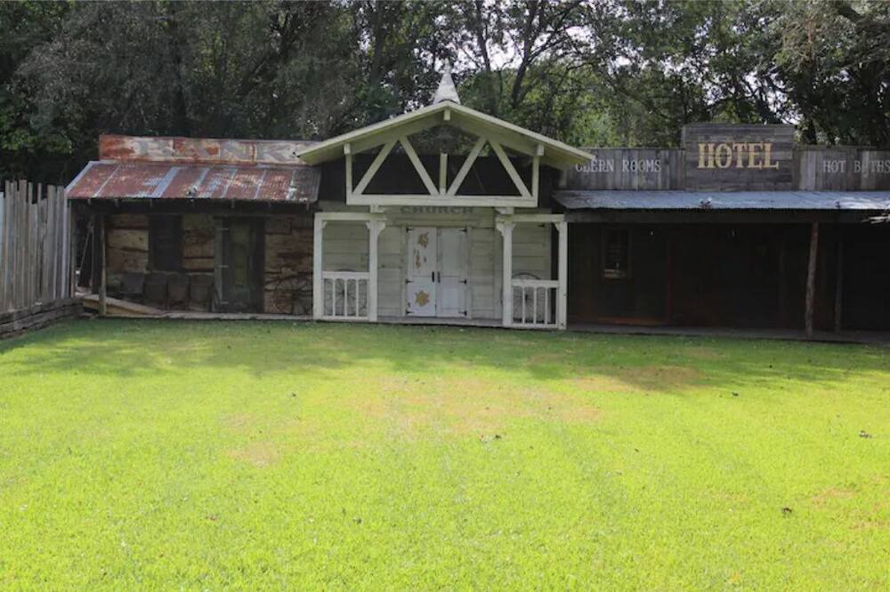 Photo of Outdoor in Morgan Mill