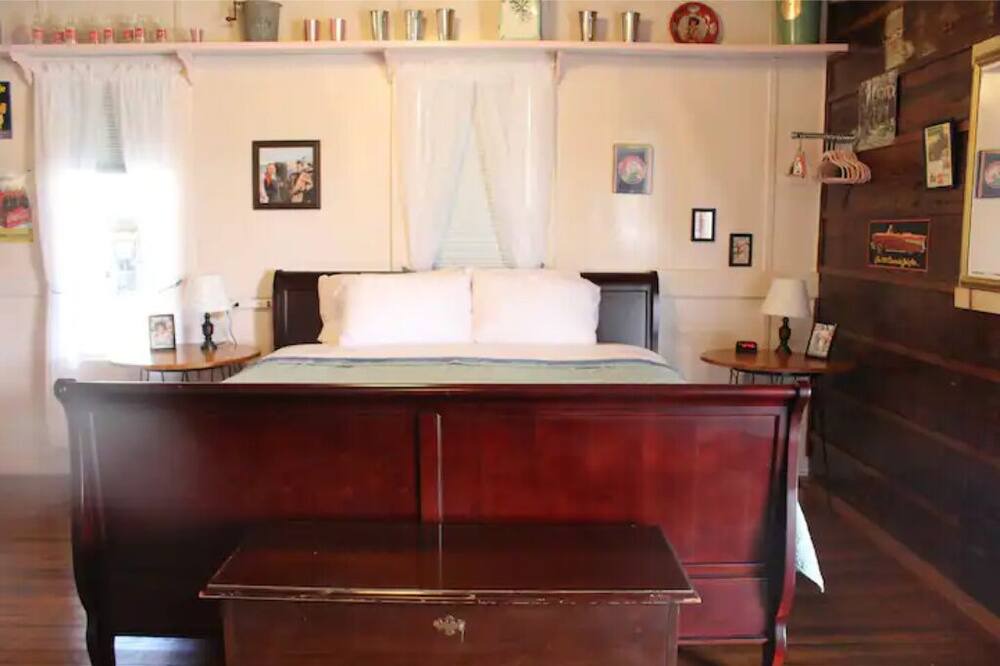 Photo of Bedroom in Morgan Mill
