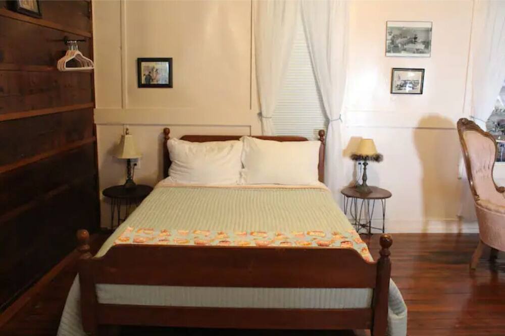 Photo of Bedroom in Morgan Mill