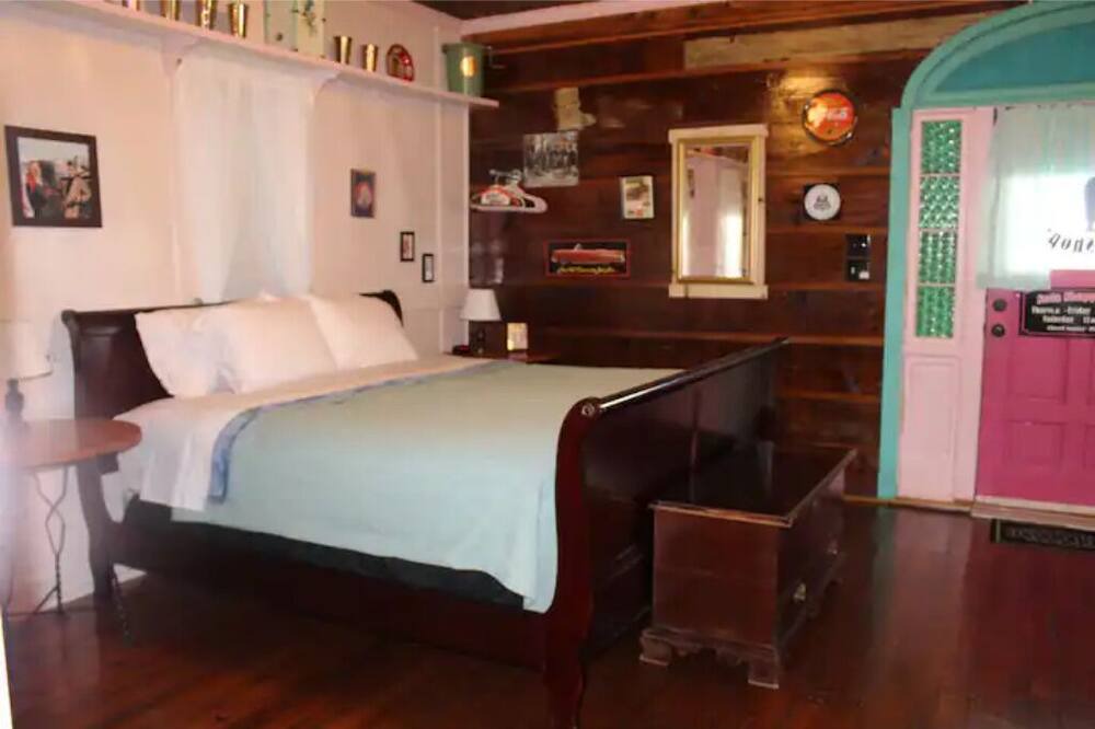 Photo of Bedroom in Morgan Mill