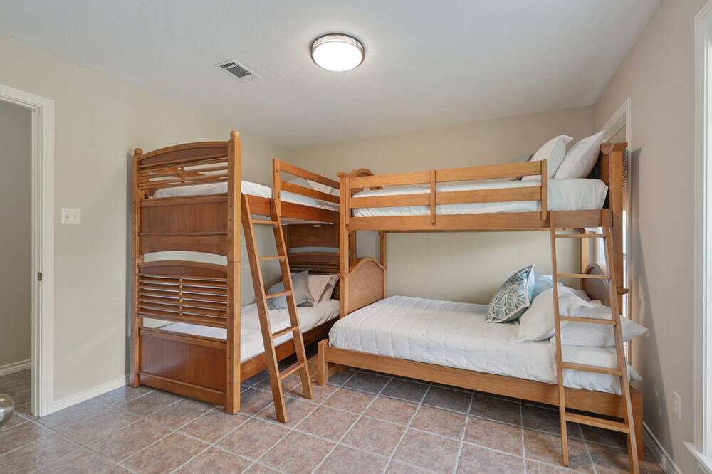 Photo of Bedroom in College Station