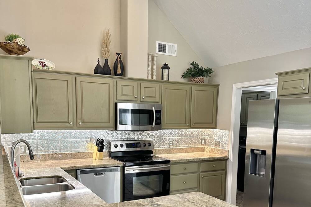 Photo of Kitchen in College Station