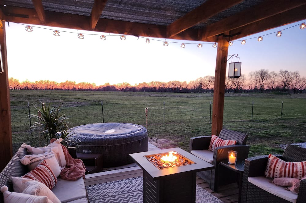 Photo of Outdoor in Carthage