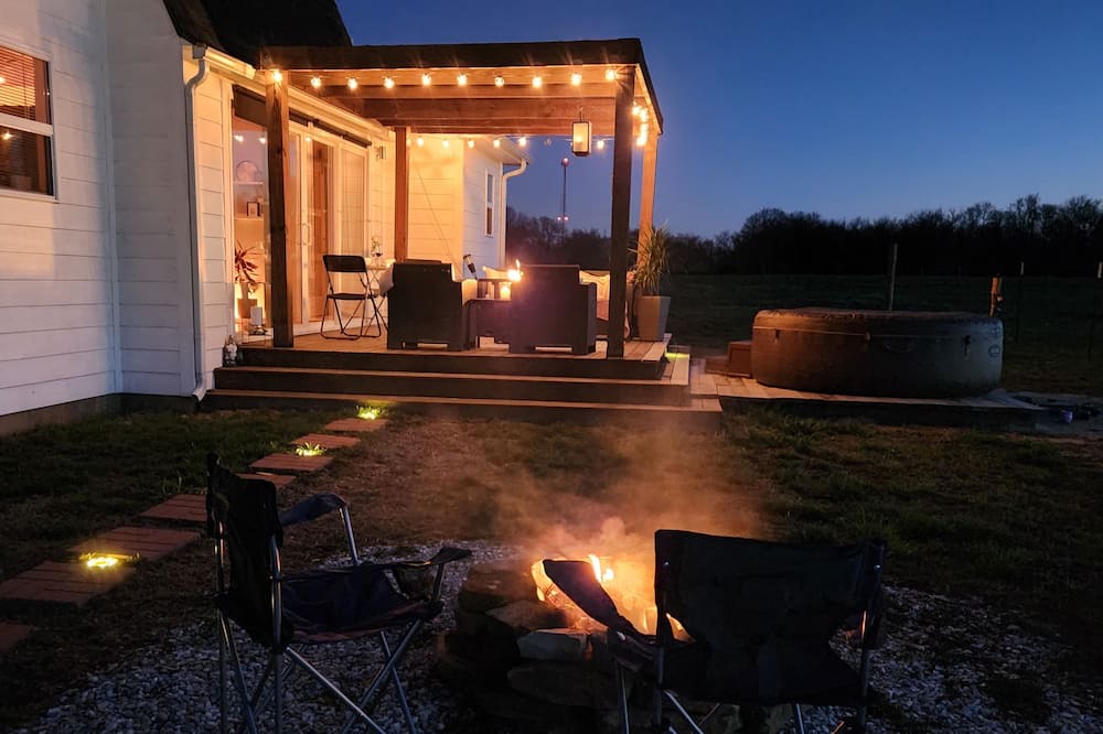 Photo of Outdoor in Carthage