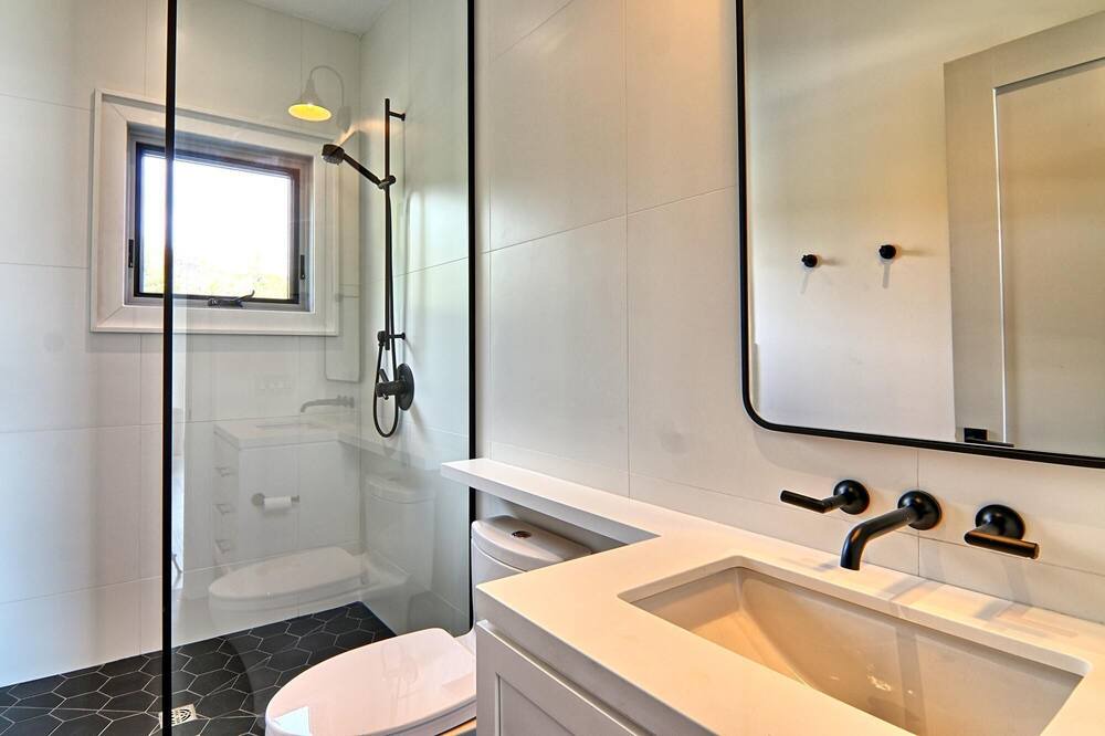 Photo of Bathroom in Muskoka Lakes