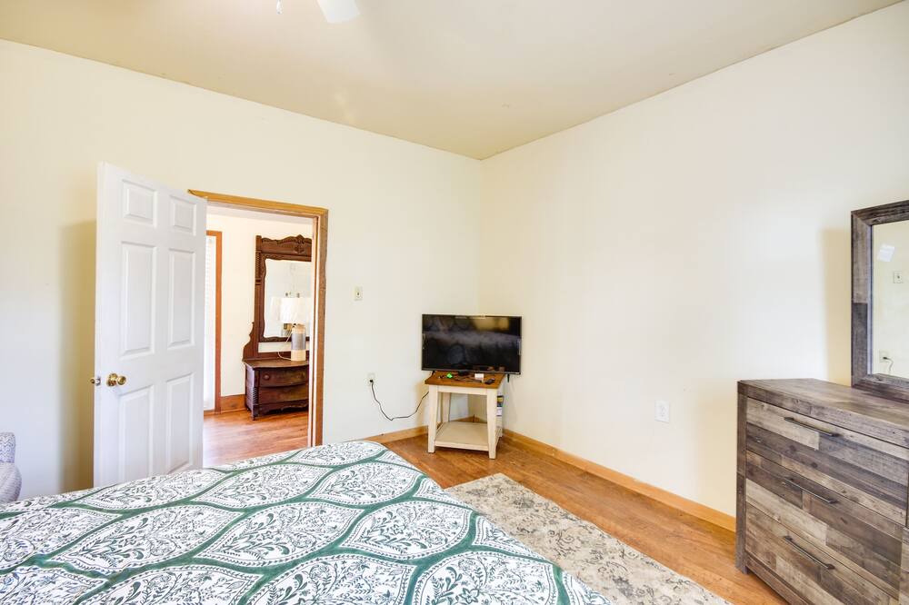 Photo of Bedroom in Hazlehurst