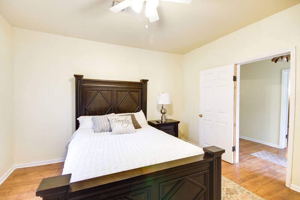 Photo of Bedroom in Hazlehurst