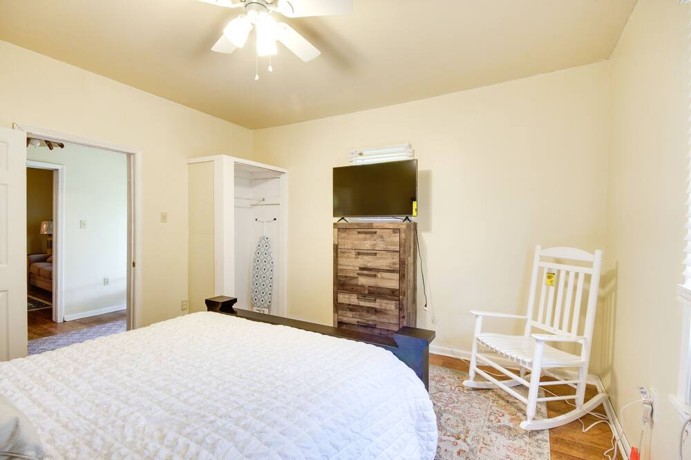 Photo of Bedroom in Hazlehurst