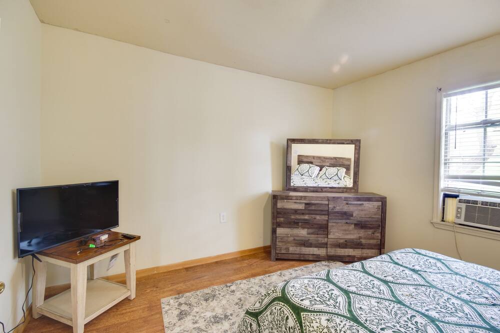 Photo of Bedroom in Hazlehurst