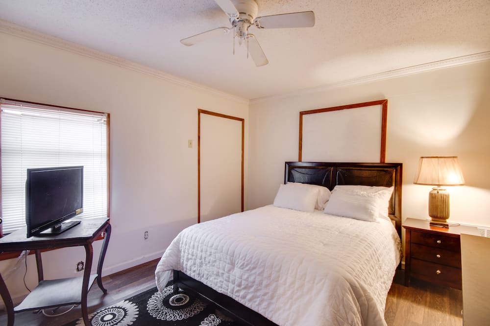 Photo of Bedroom in Hazlehurst