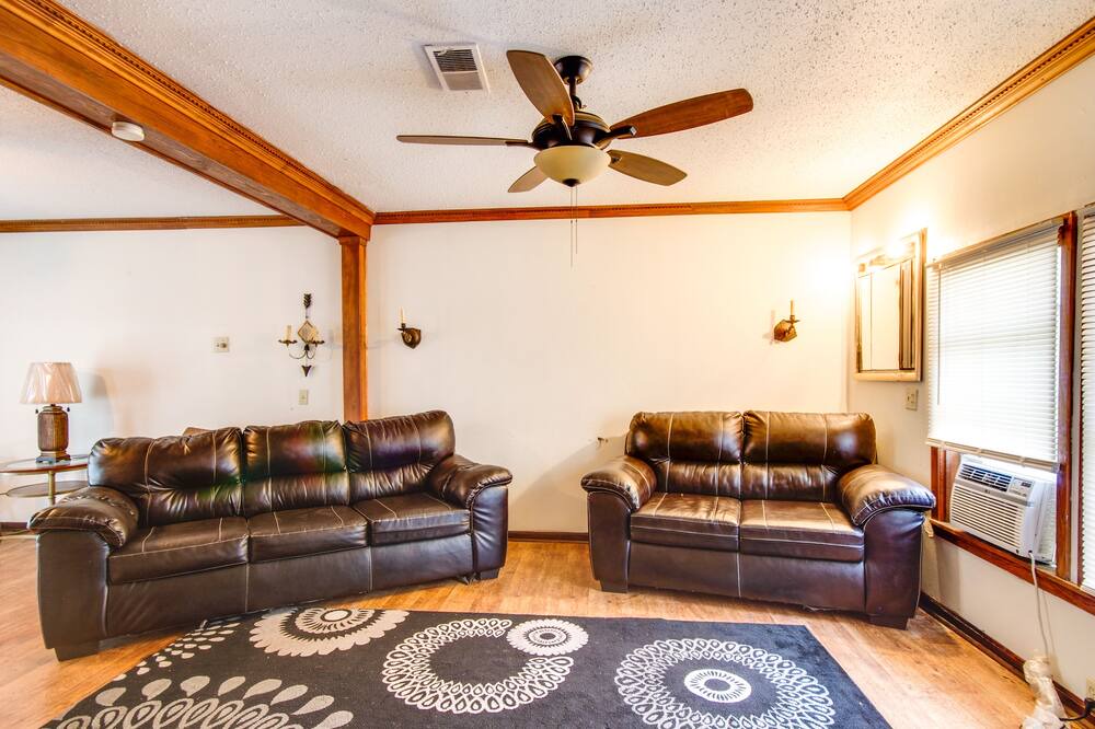 Photo of Livingroom in Hazlehurst