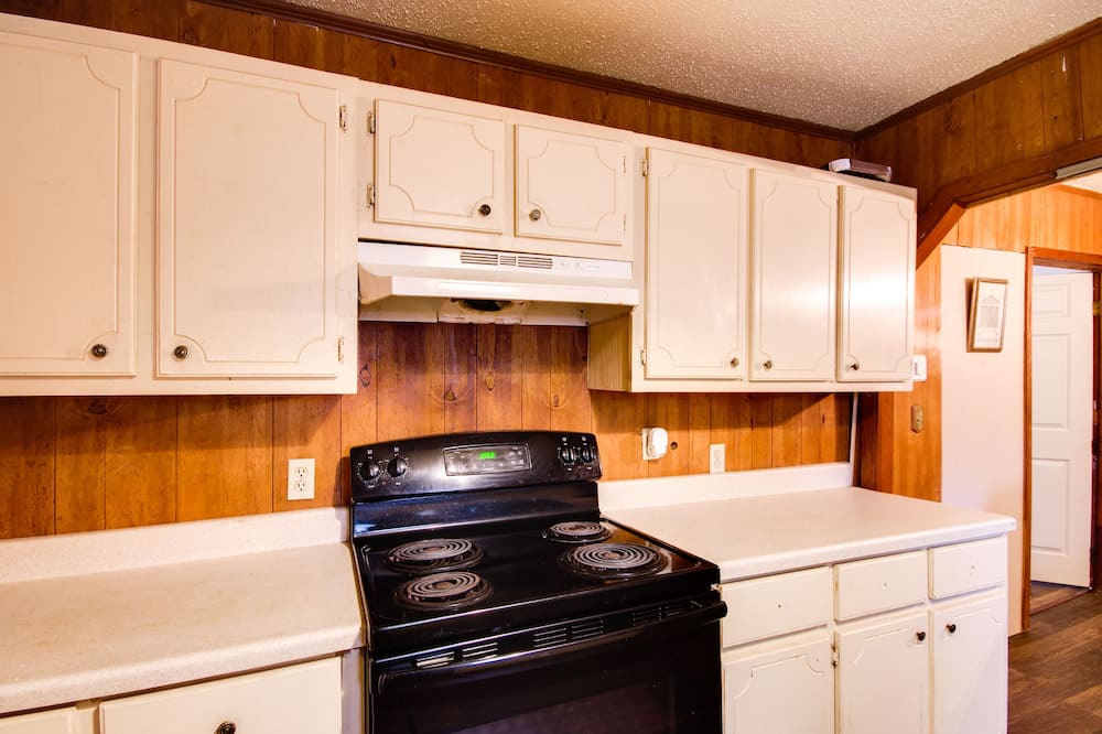 Photo of Kitchen in Hazlehurst