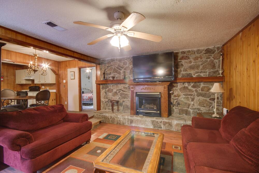 Photo of Livingroom in Hazlehurst