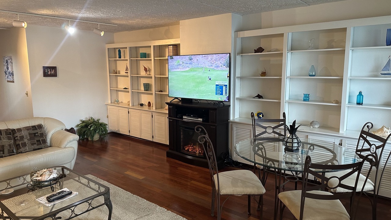 Photo of Livingroom in Holcomb