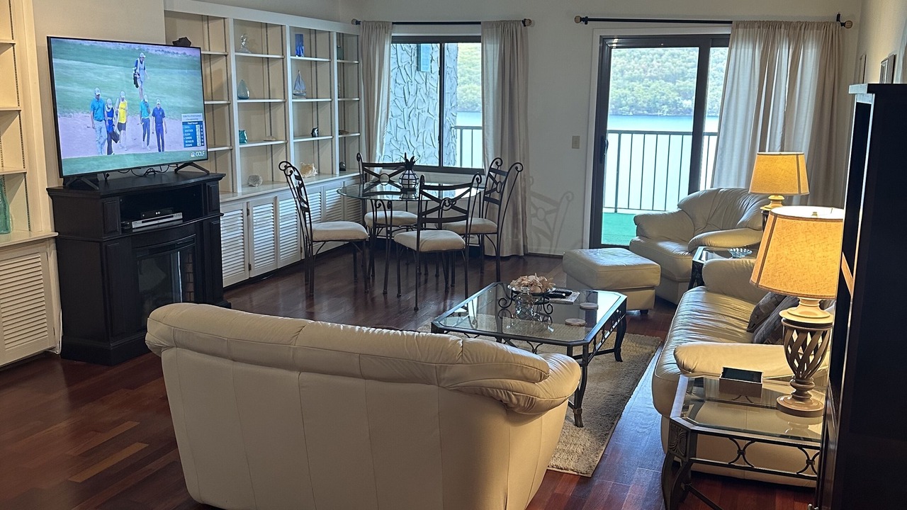 Photo of Livingroom in Holcomb