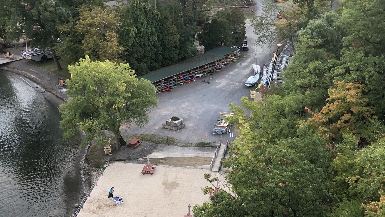 Photo of Outdoor in Holcomb