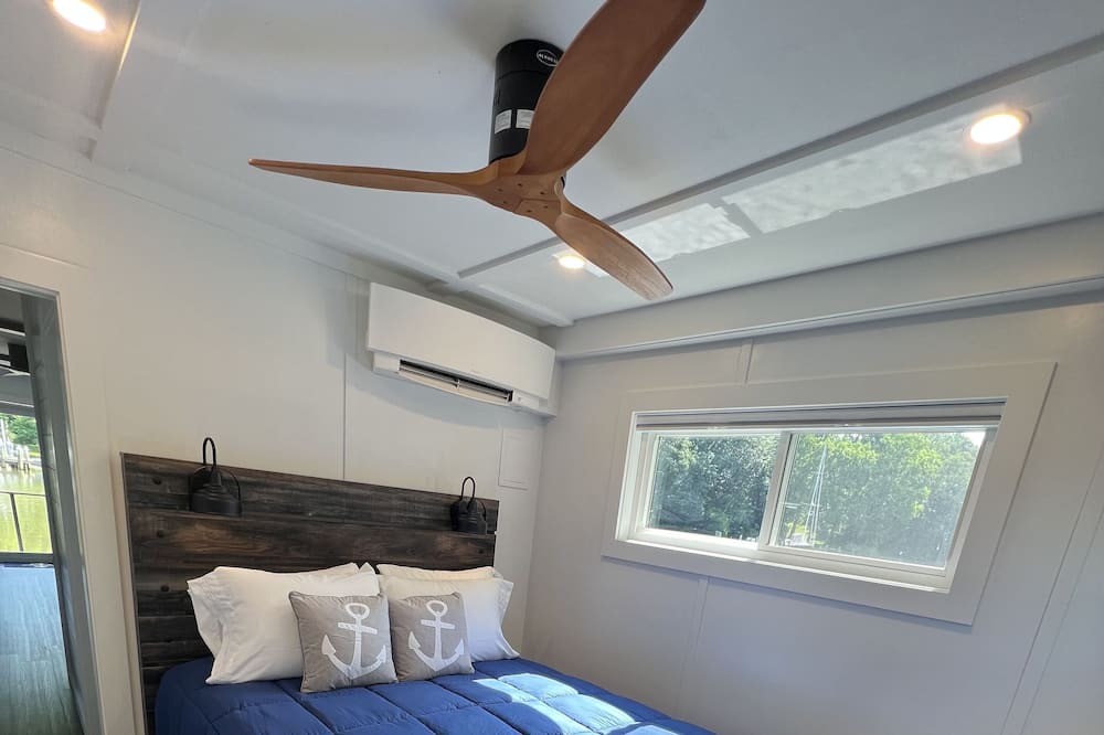 Photo of Others in Annapolis