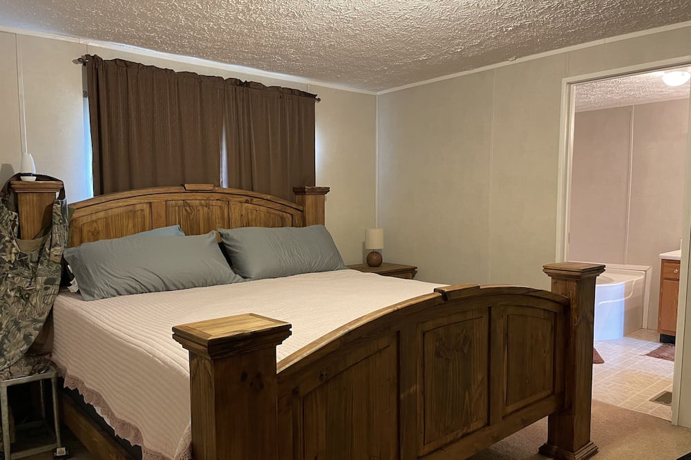 Photo of Bedroom in Mc Adams