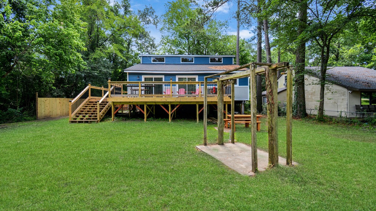 Photo of Outdoor in Montgomery