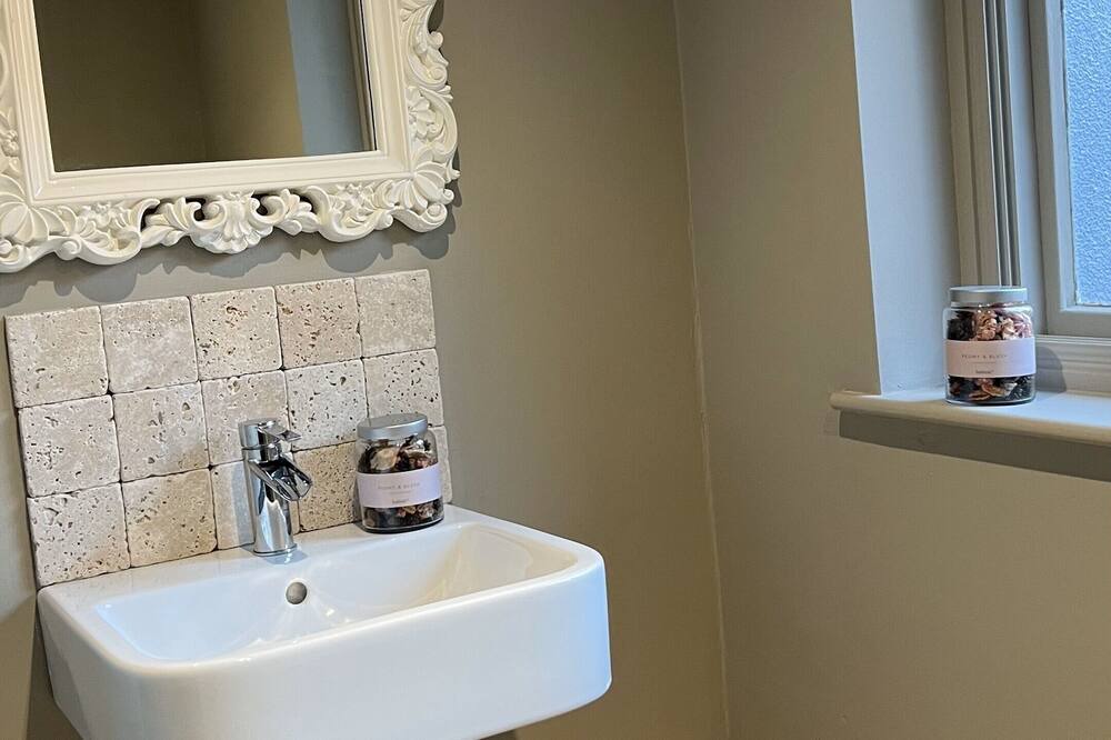 Photo of Bathroom in Malpas