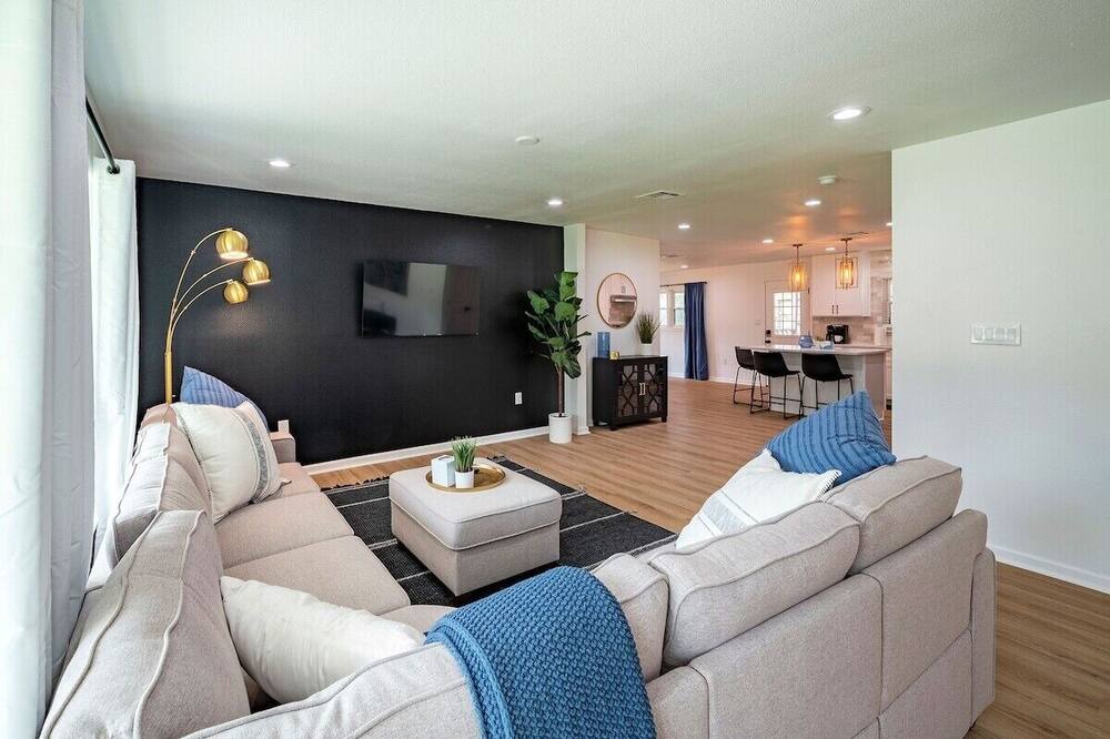 Photo of Bedroom in Spring Branch West