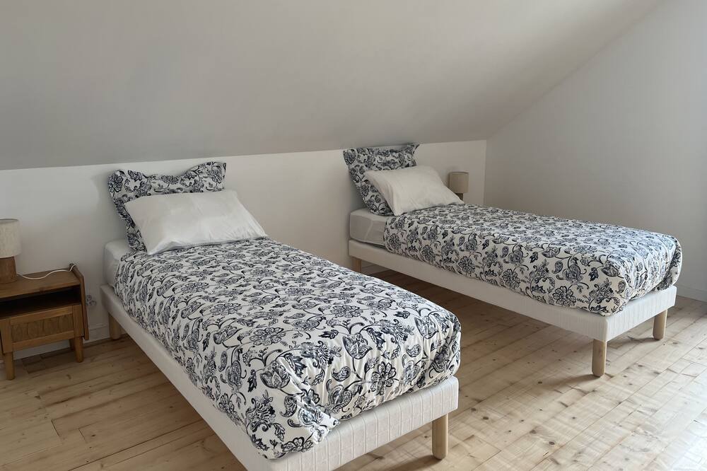 Photo of Bedroom in Plouider