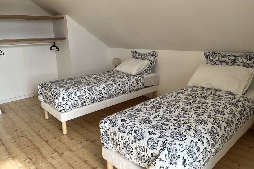 Photo of Bedroom in Plouider