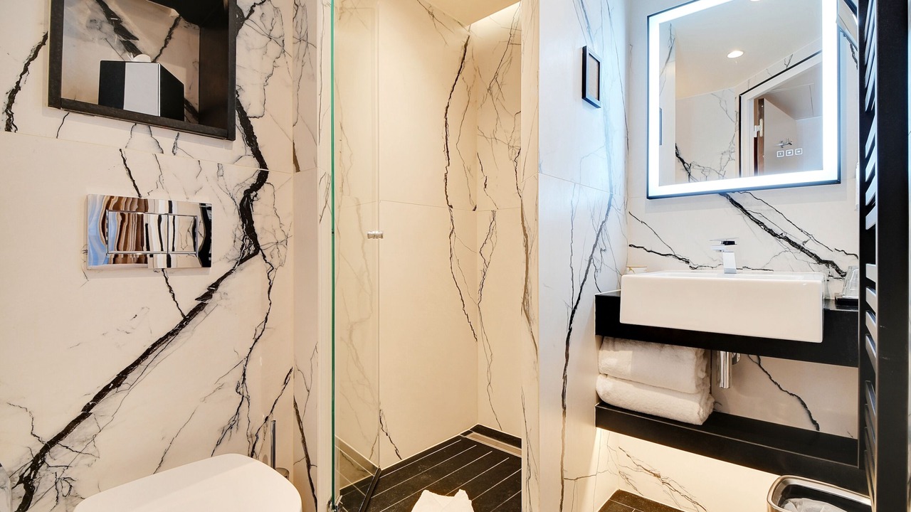 Photo of Bathroom in Batignolles