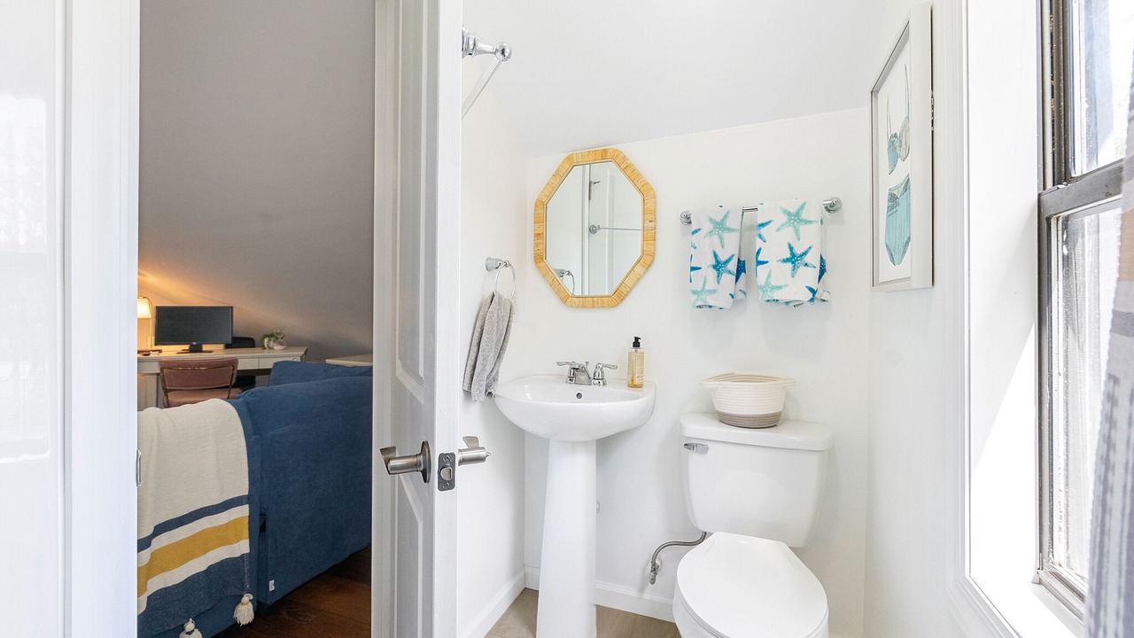 Photo of Others in Elizabeth Mcbrides Raulersons