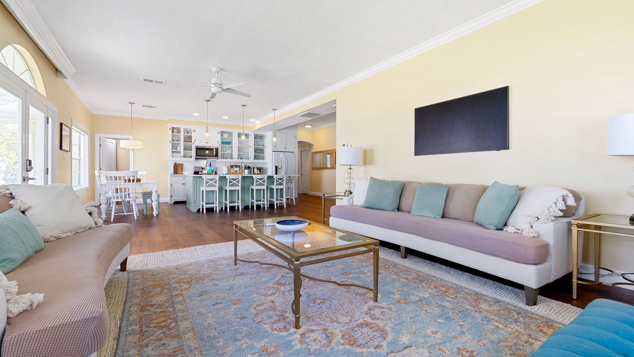 Photo of Others in Elizabeth Mcbrides Raulersons