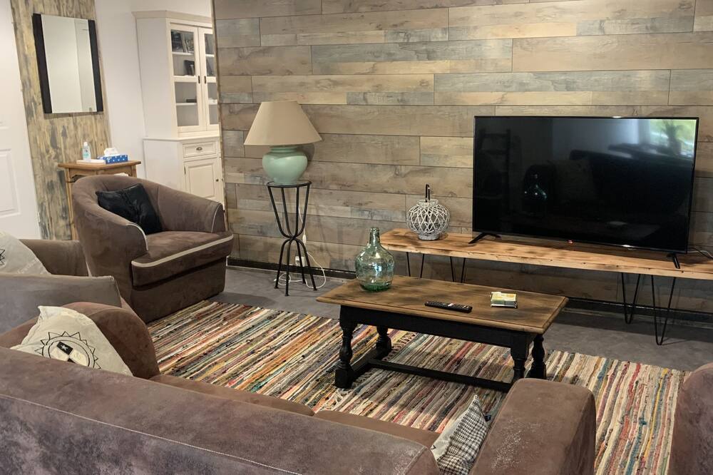 Photo of Livingroom in Uchizy