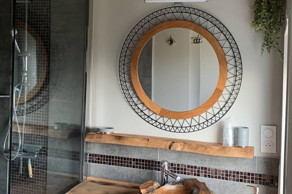 Photo of Bathroom in Uchizy
